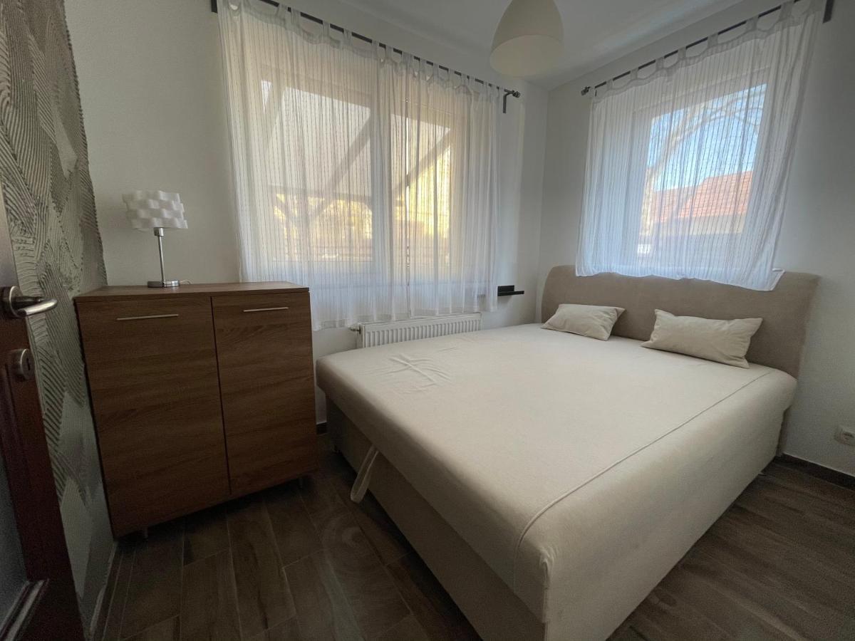 Smeraldo Villa Siófok Exteriör bild