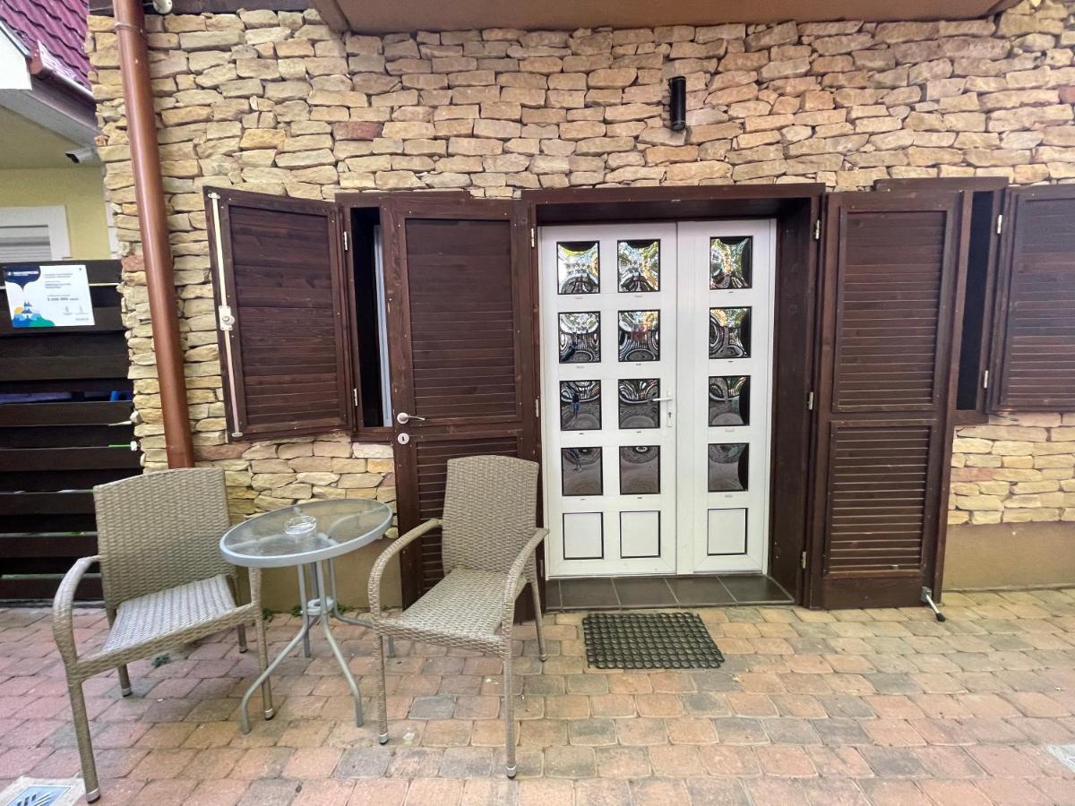 Smeraldo Villa Siófok Exteriör bild
